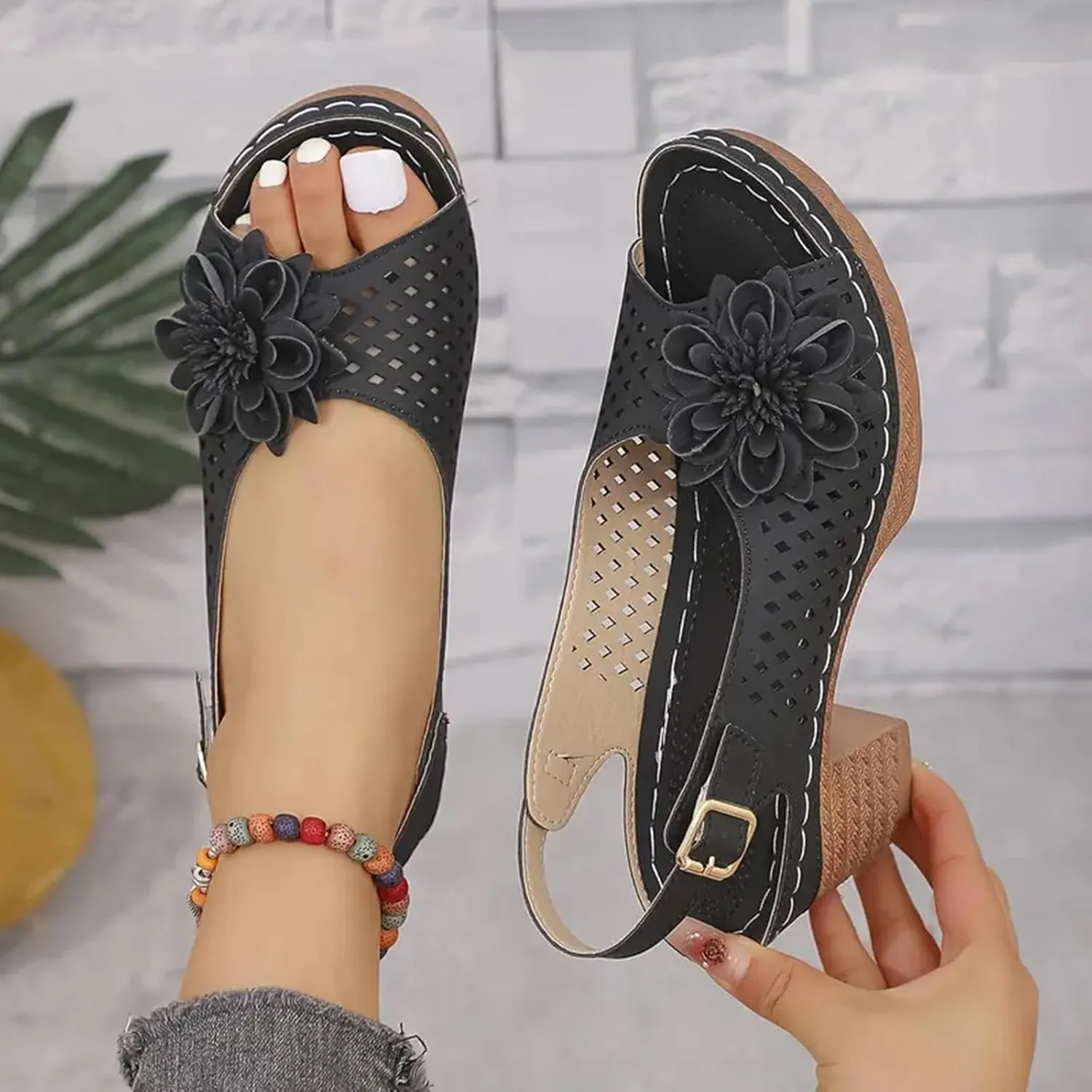 Womens Open Toe Ankle Strap Chunky High Heels Sandals Shoes 2025 Summer Casual Solid Color Hollow Out Floral Decor Sandals Stylish Lightweight Platform Wedge Sandal Summer Fashion Footwear