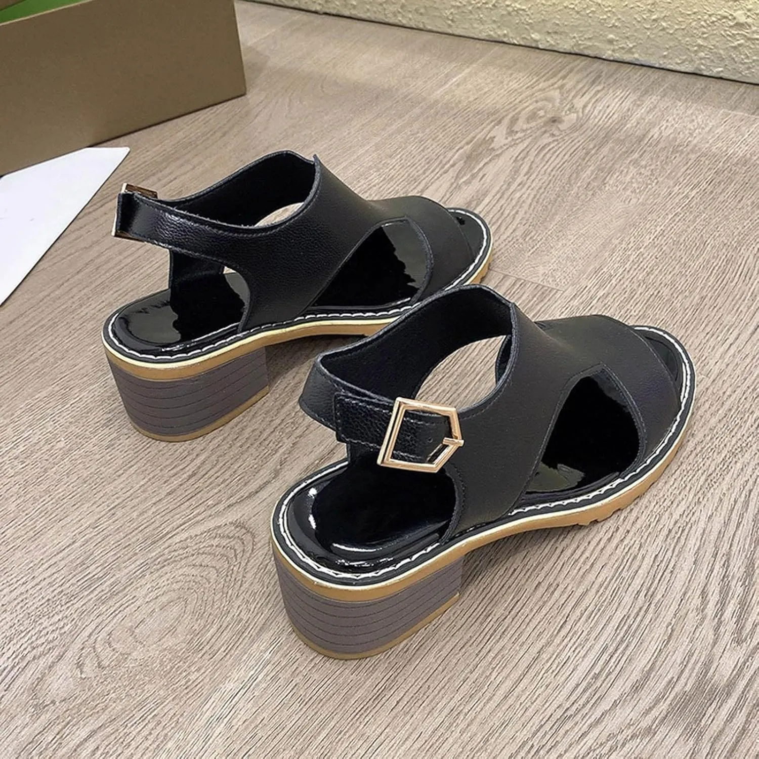 Women's Summer Fashion Chunky Heeled Sandals 2025 Open Toe Side Hollow Out Thick Heel Wedge Shoes Wide Width Low Heel Wedding Party Dress Shoes